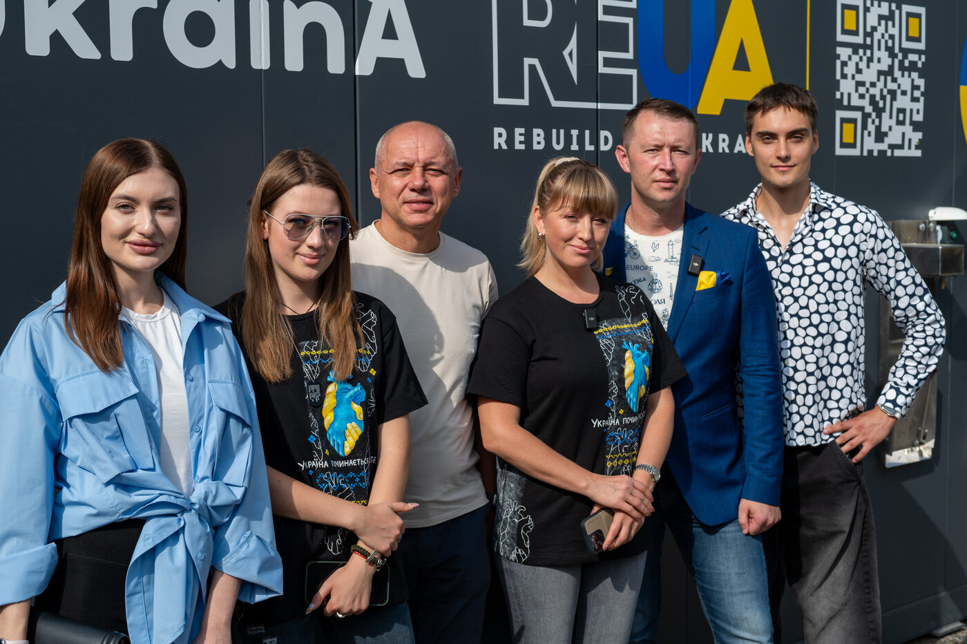 Go Ukraina team with partners at a water deployment site